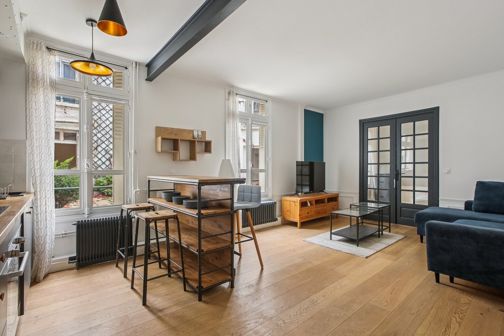 Apartment in Gros Caillou, Paris 7e Arrondissement, Paris 2 - 16798406