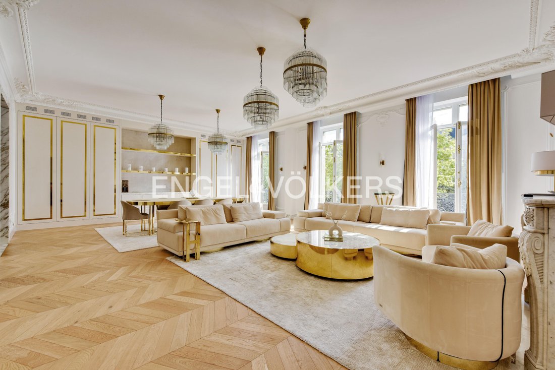 Apartment in Hoche-Friedland, Paris 8e Arrondissement, Paris 2 - 16105098