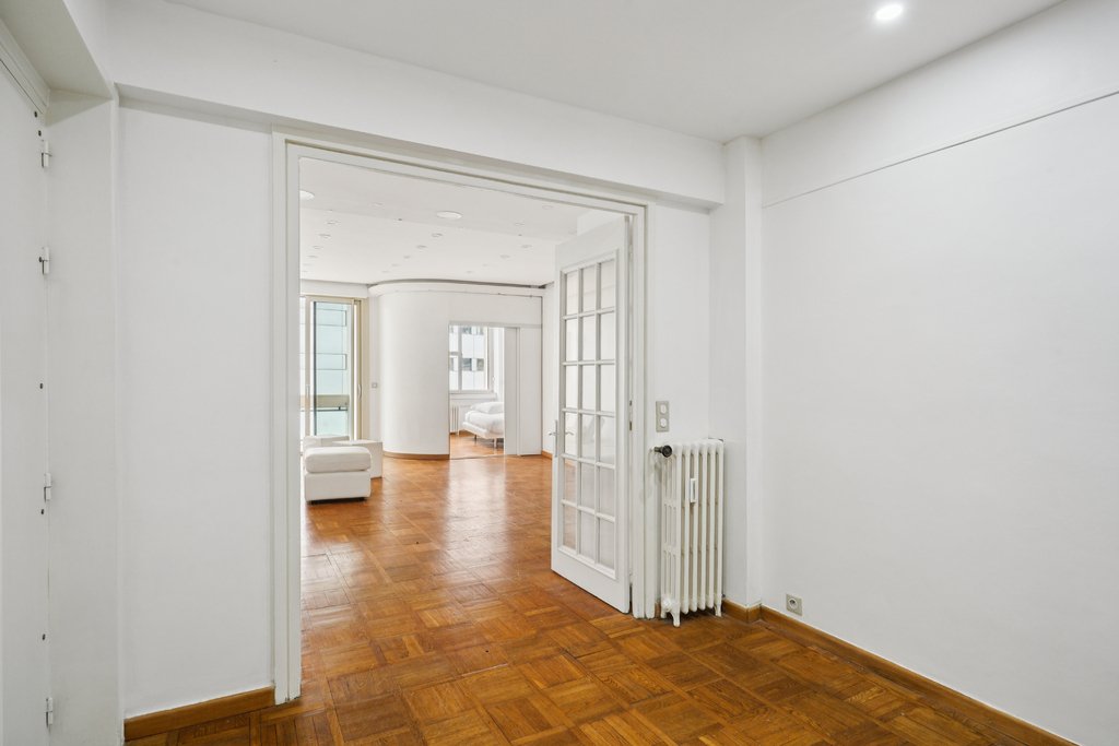 Apartment in Muette Sud, Paris 16e Arrondissement, Paris 3 - 16757646