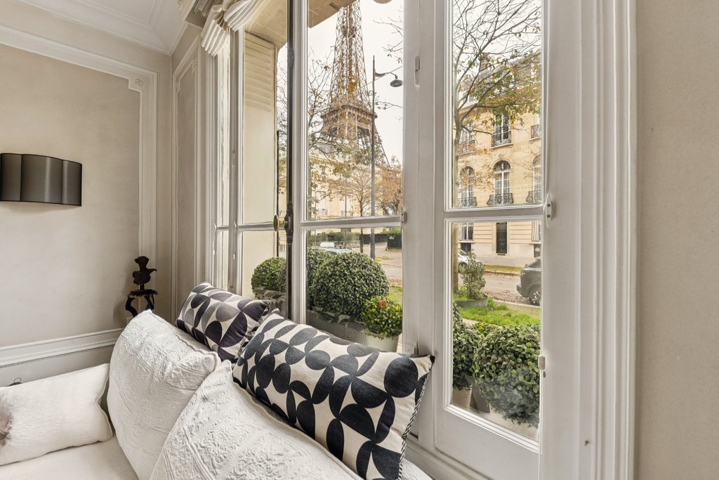 Apartment in Gros Caillou, Paris 7e Arrondissement, Paris 1 - 16609158