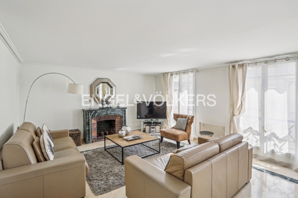 Apartment in Elysées-Madeleine, Paris 8e Arrondissement, Paris 1 - 14500924