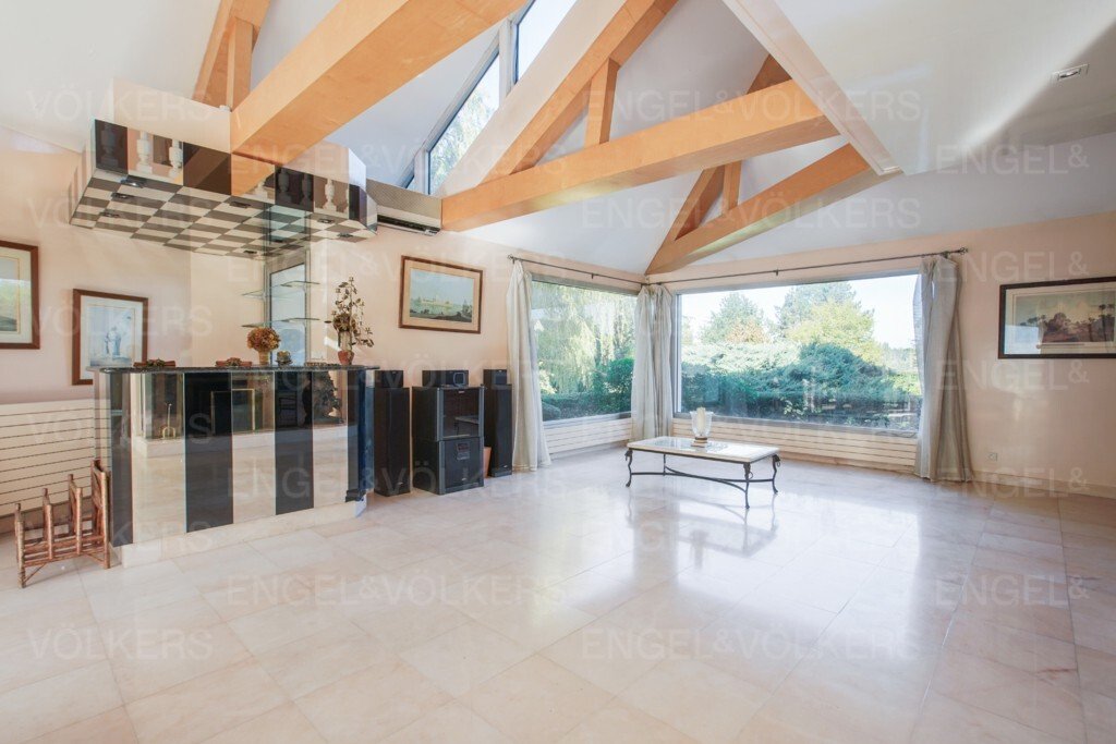 House in Villepreux, Ile-de-France, France 3 - 13757009