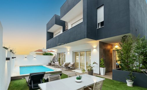 Villa a Ramada e Canecas, Lisbona, Portogallo 1