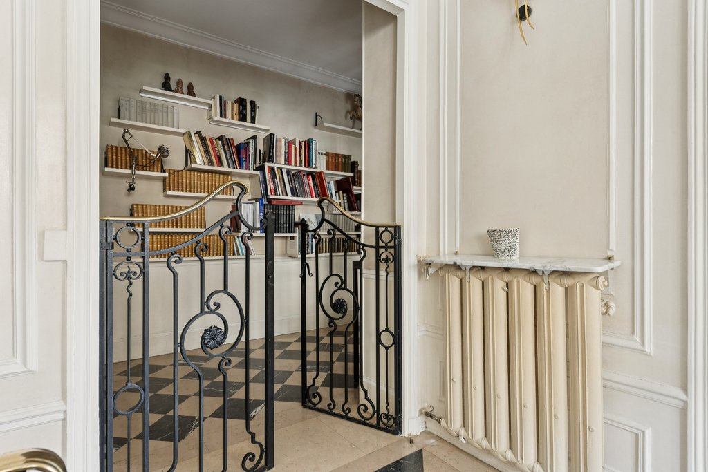 Apartment in Gros Caillou, Paris 7e Arrondissement, Paris 3 - 16609158