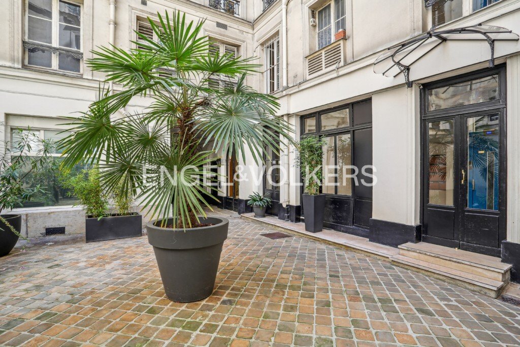 Apartment in Elysées-Madeleine, Paris 8e Arrondissement, Paris 2 - 14500924