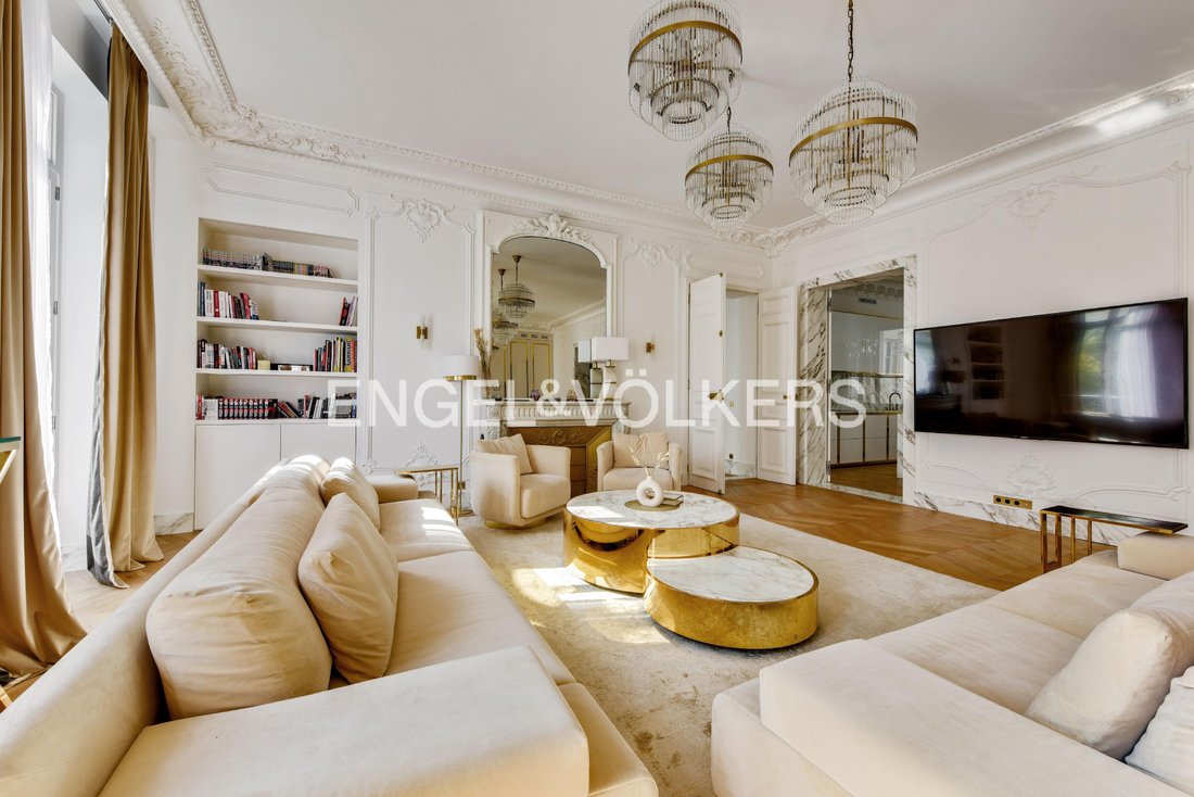 Apartment in Hoche-Friedland, Paris 8e Arrondissement, Paris 3 - 16105098