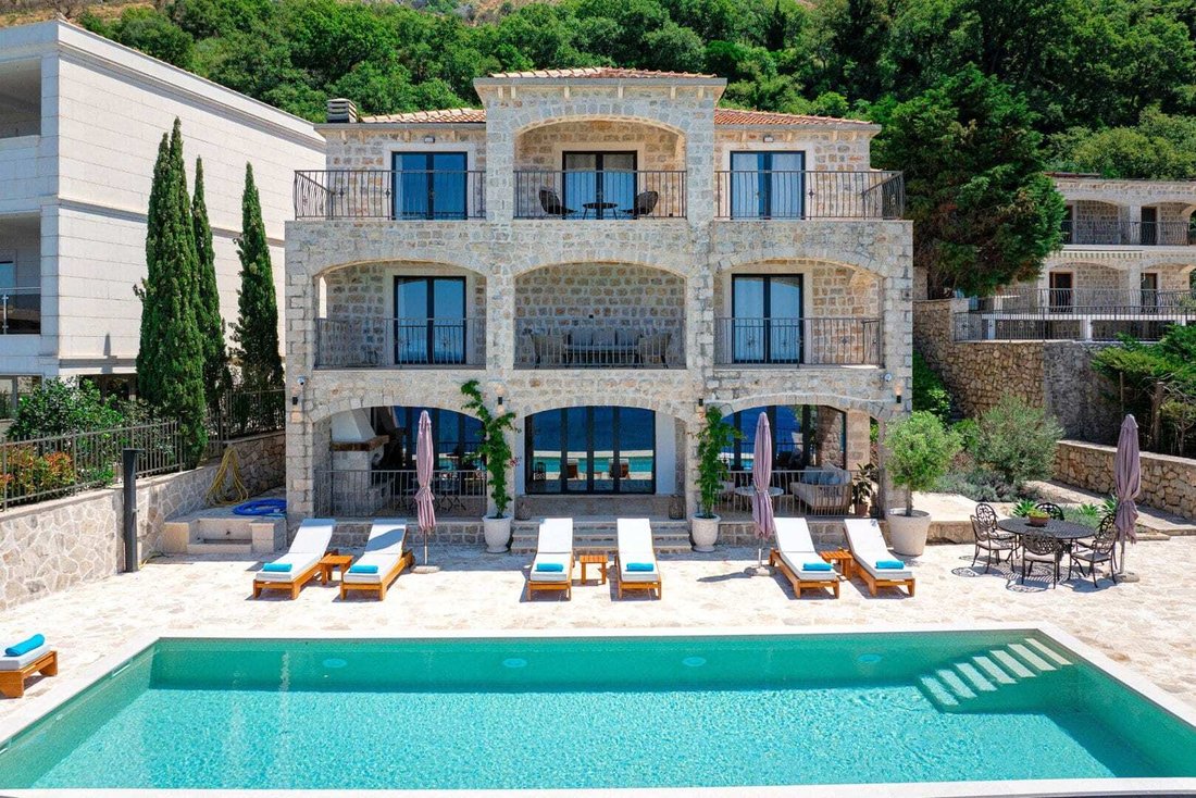 Villa in Drobnići, Budva Municipality, Montenegro 4 - 16503974