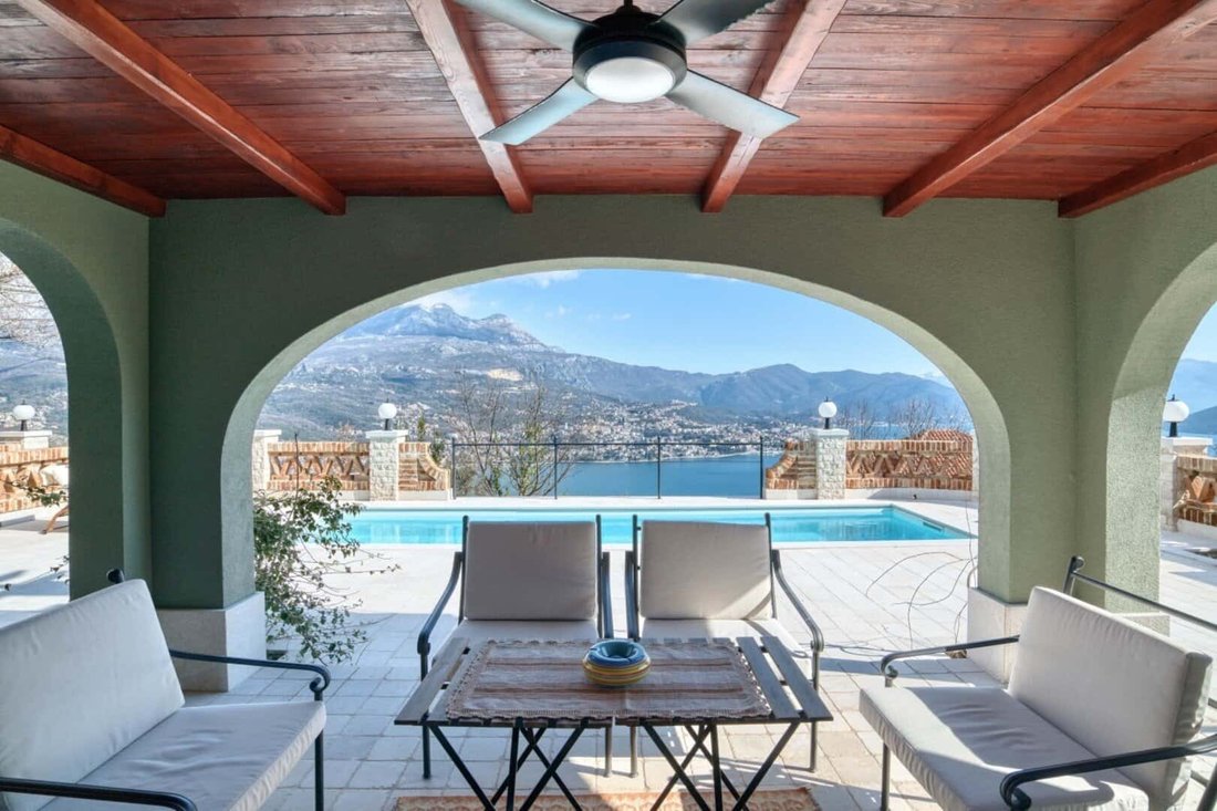 Villa in Žvinje, Herceg Novi Municipality, Montenegro 1 - 16503931