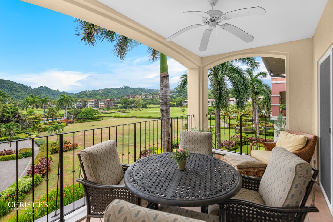 Condo in Playa Herradura, Puntarenas Province, Costa Rica 1 - 16943605
