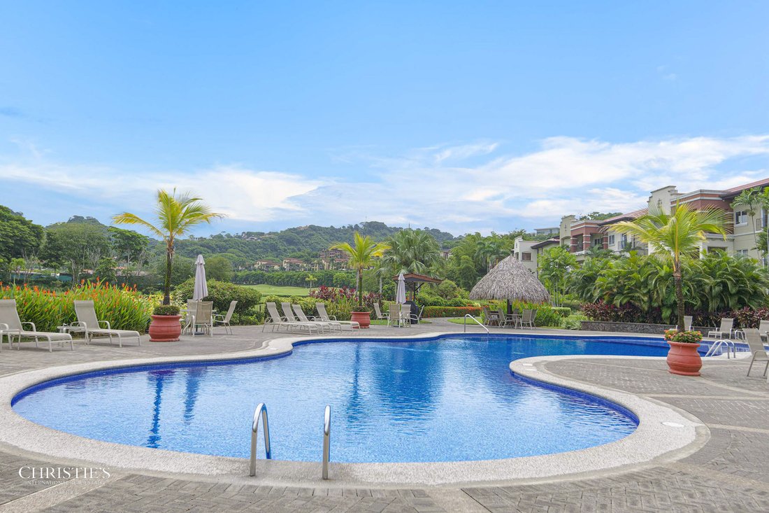 Condo in Playa Herradura, Puntarenas Province, Costa Rica 2 - 16943605