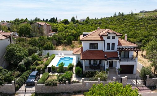 Villa in Milovići, Tivat Municipality, Montenegro 1