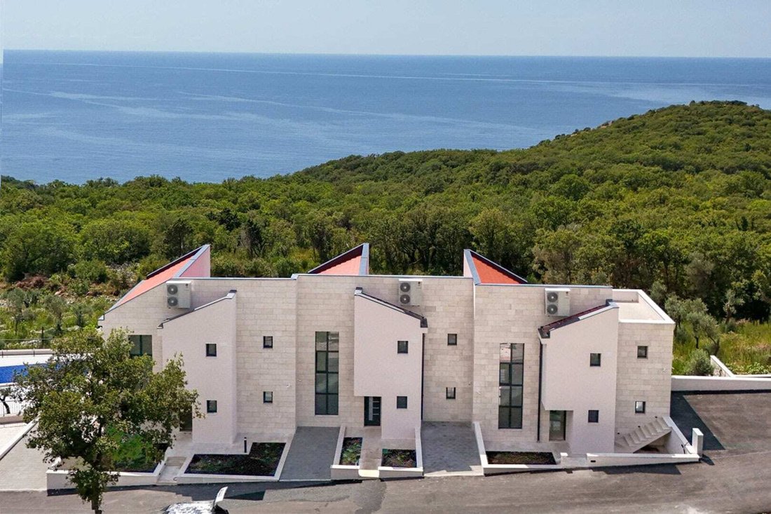 Villa in Rijeka Reževići, Budva Municipality, Montenegro 2 - 16503784