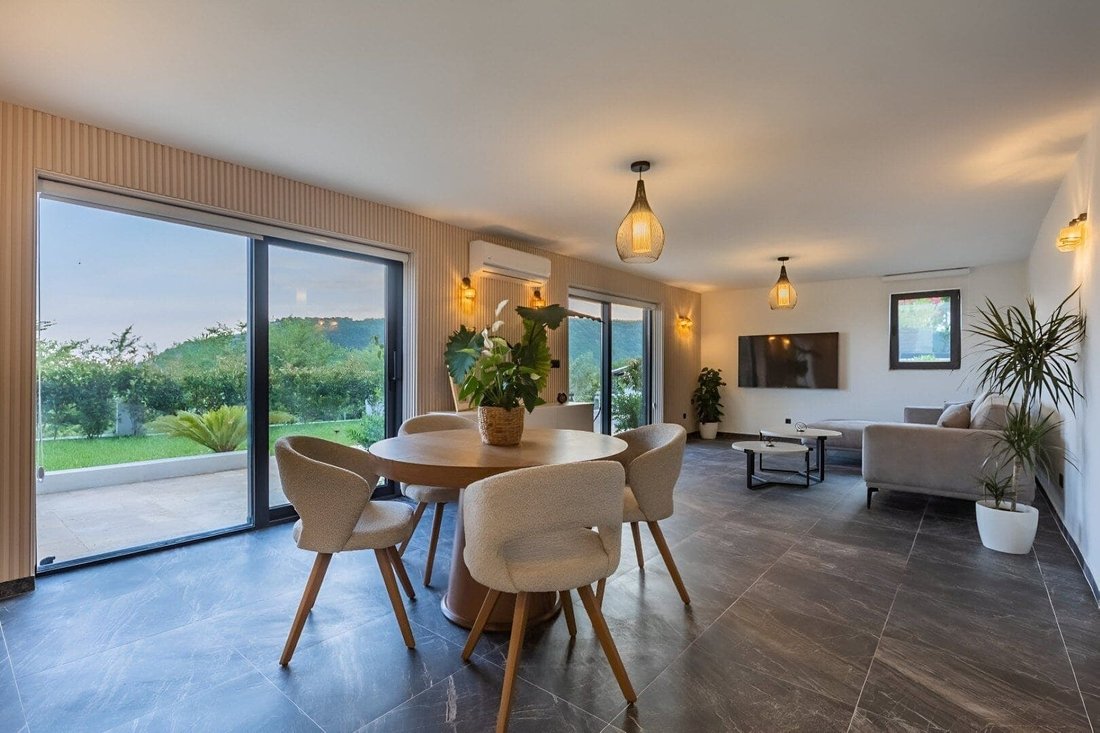 Villa in Markovići, Montenegro 5 - 16503986