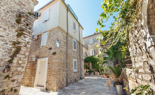 Villa in Budva, Budva Municipality, Montenegro 1