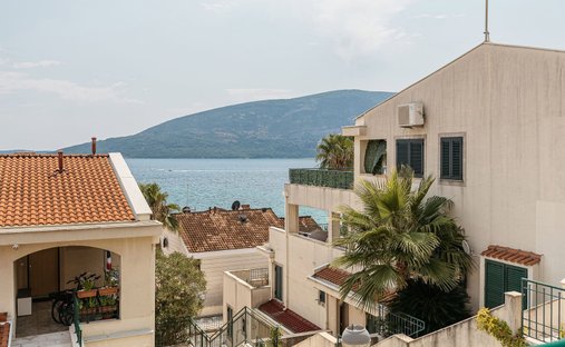 Apartment in Herceg Novi, Herceg Novi Municipality, Montenegro 1