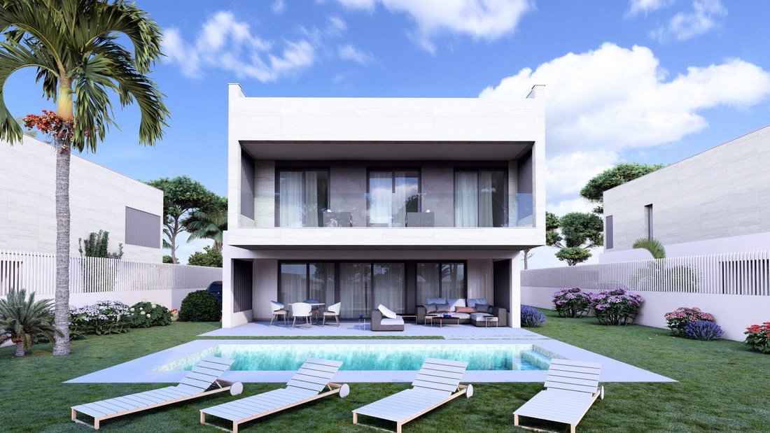 Villa in Elviria-Cabopino, Marbella, Spain 2 - 16943656