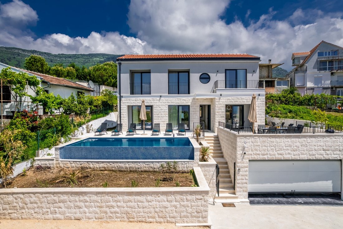 Villa in Mrčevac, Montenegro 5 - 16503956