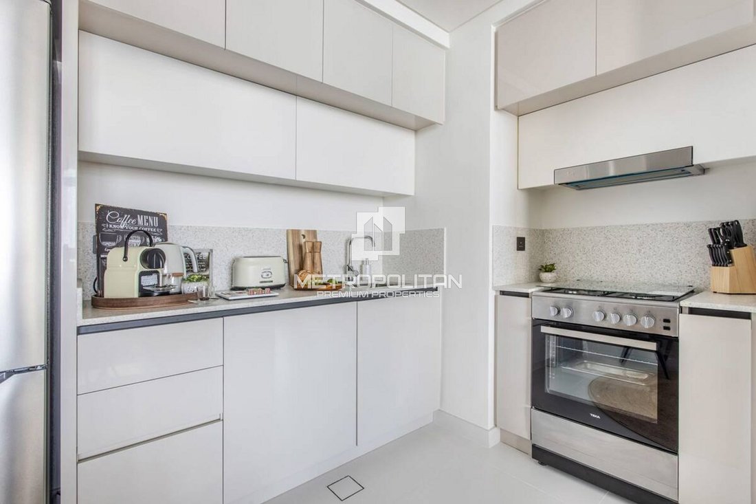 Apartment in Umm Suqeim, Dubai, United Arab Emirates 2 - 16944333