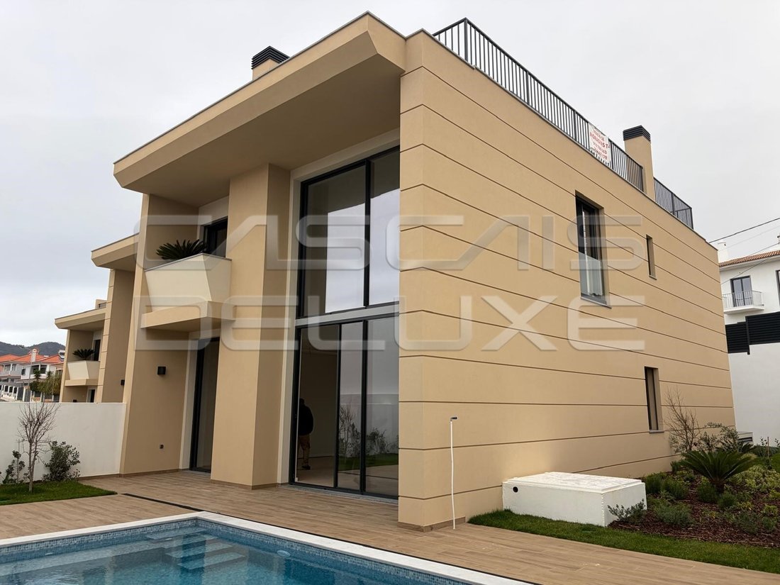 House in Cascais e Estoril, Lisbon, Portugal 1 - 16598461