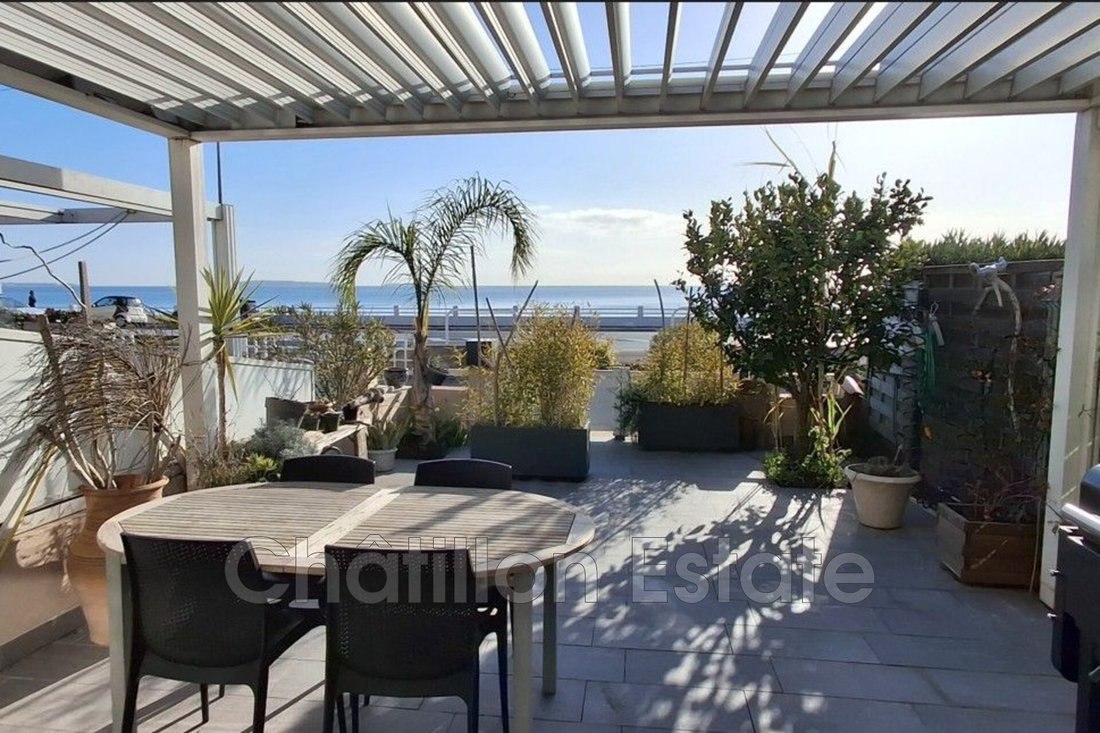 Villa in Cannes Marina-La Roubine, Mandelieu-la-Napoule, France 2 - 16929433