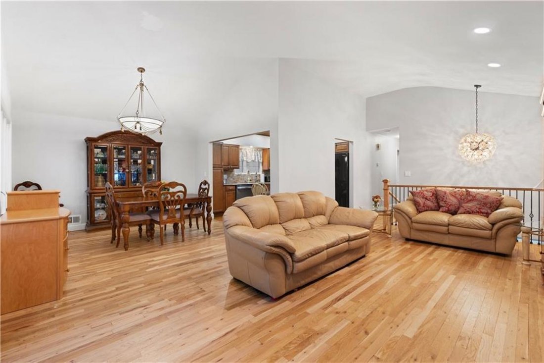 House in New York, New York, United States 4 - 16943271