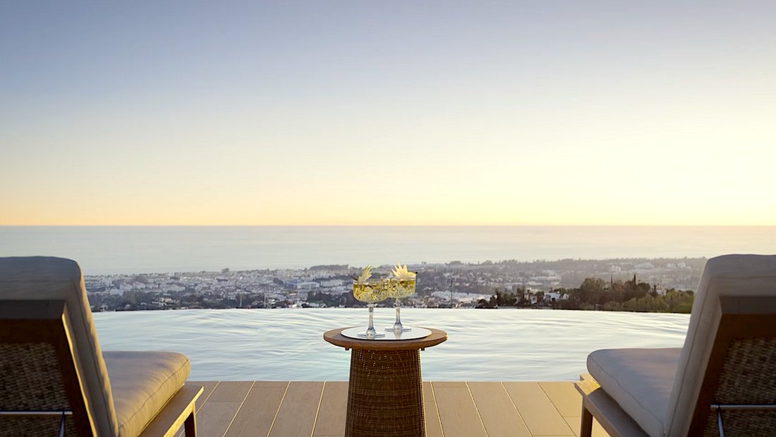 Penthouse in Benahavis, Andalusia, Spain 2 - 16944332