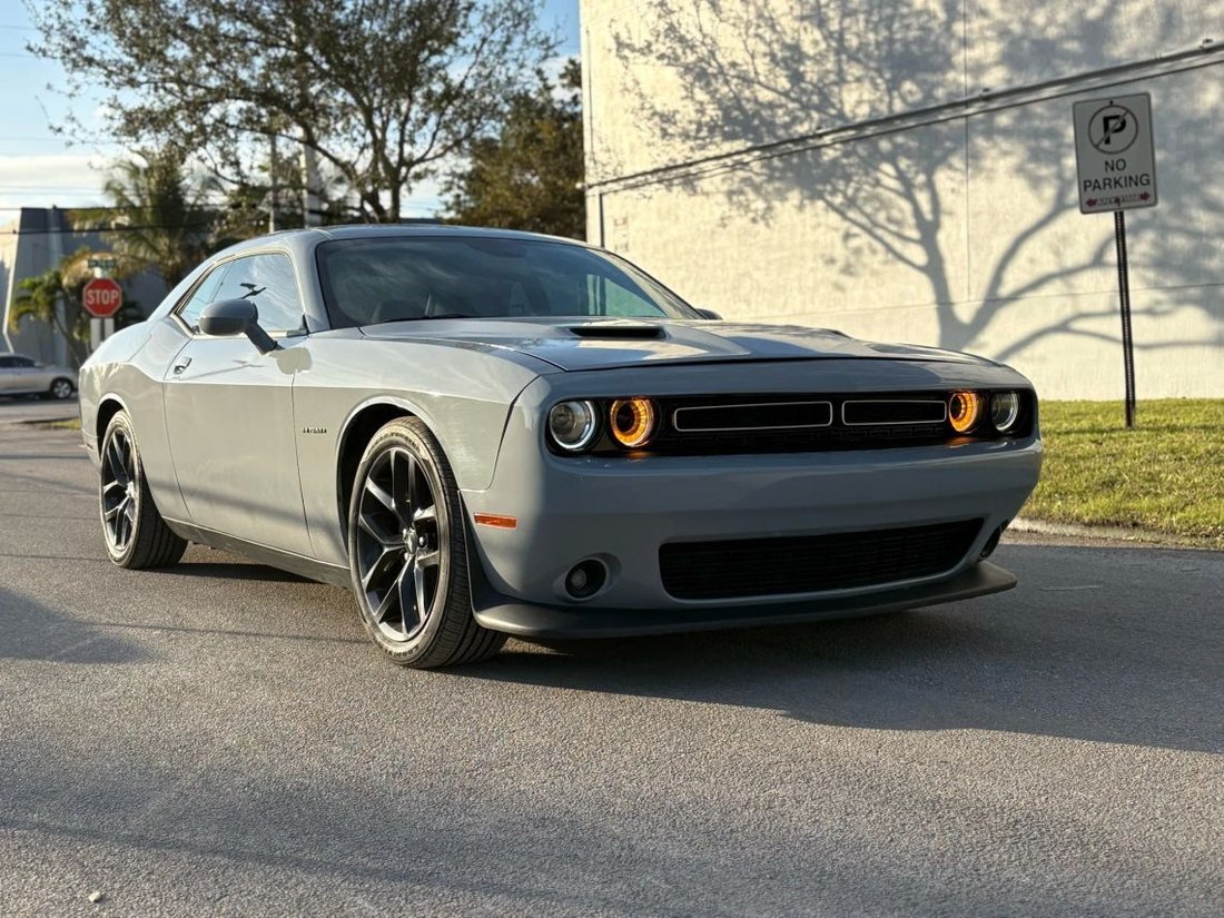 Coupe in Miami, FL, United States 1 - 16944071