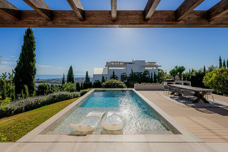 Villa in Benahavis, Andalusia, Spain 2 - 16944293