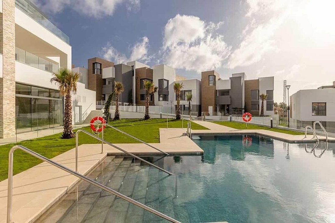 Apartment in Marbella, Andalusia, Spain 4 - 16944231