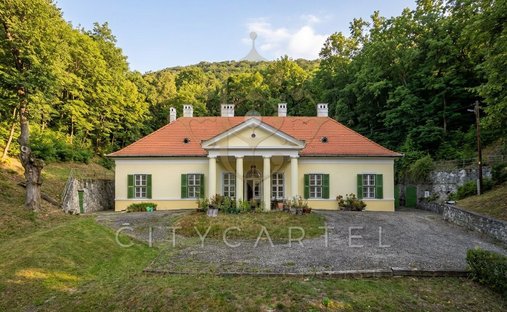 Villa in Esztergom, Komárom-Esztergom, Hungary 1