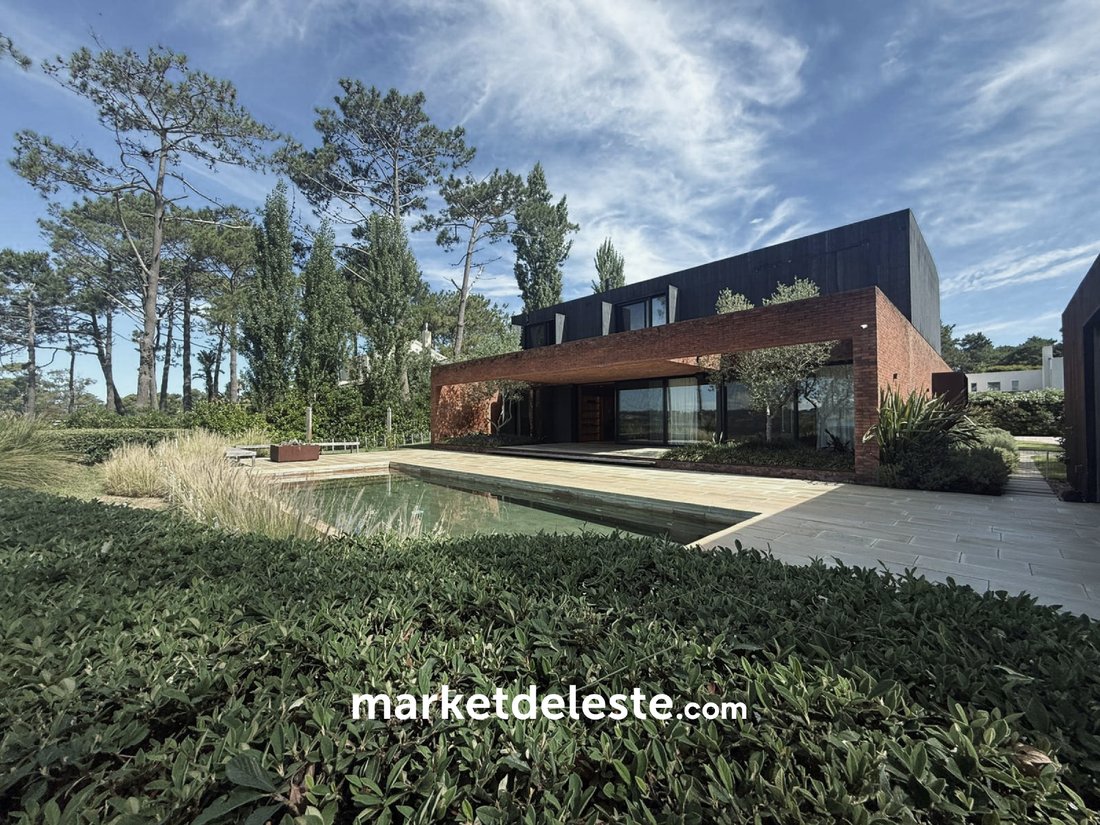 House in Punta del Este, Maldonado Department, Uruguay 3 - 16944533