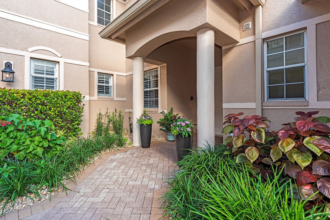 Condo in Naples, Florida, United States 2 - 16944677