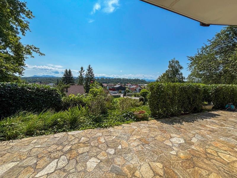 Erhabene Großzügigkeit Mit Charme & Weitblick