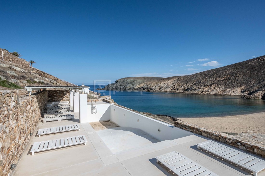 House in Ano Mera Community, Aegean, Greece 1 - 16944613