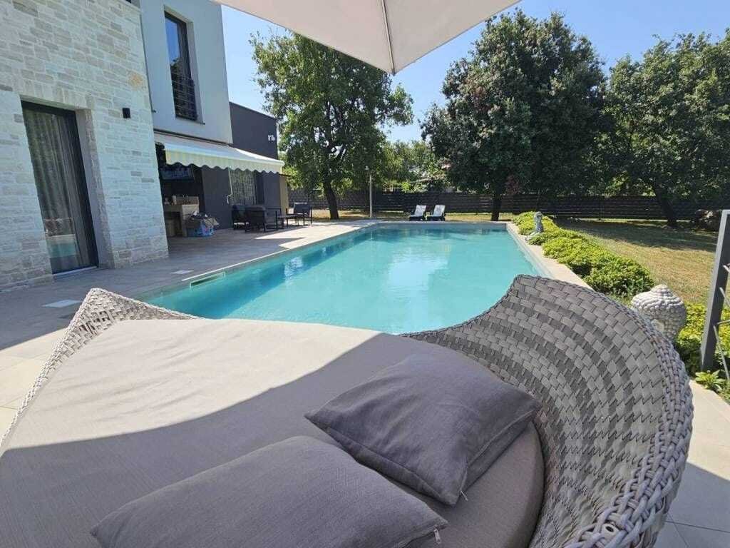 Villa in Porec, Istria County, Croatia 3 - 16944691