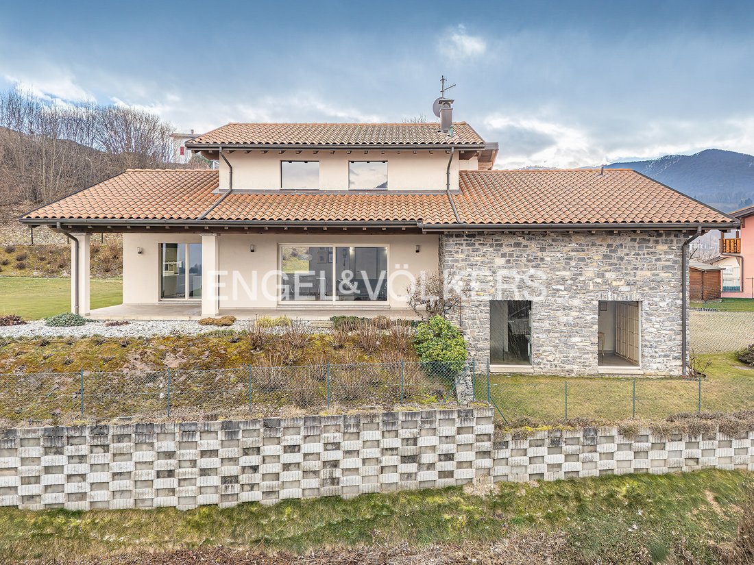 Villa in Pellio Intelvi, Ramponio Verna, Lombardy 3 - 16945352
