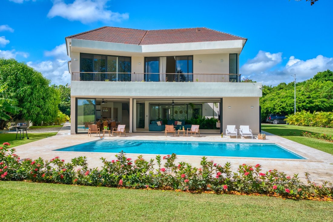 Villa in Punta Cana, Dominican Republic 1 - 16955848