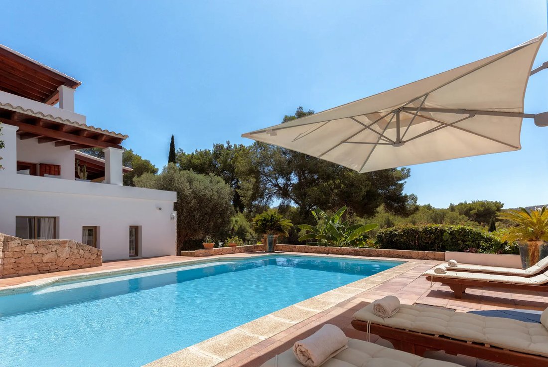 Villa in Can Furnet, Santa Eularia des Riu, Balearic Islands 1 - 16957506
