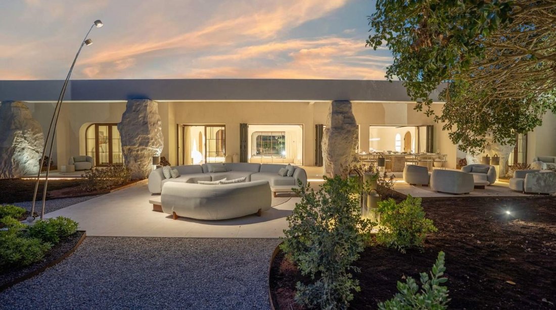Villa in Cala Jondal, Sant Josep de sa Talaia, Spain 1 - 16951264