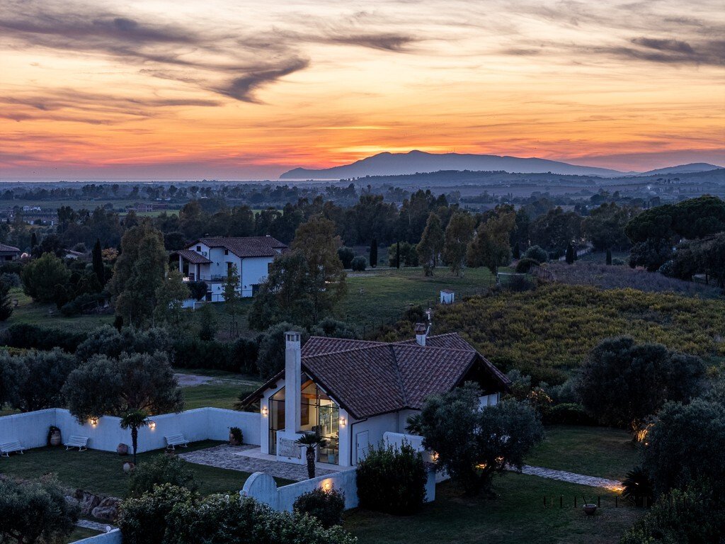 Villa in Montalto di Castro, Lazio, Italy 2 - 16944741