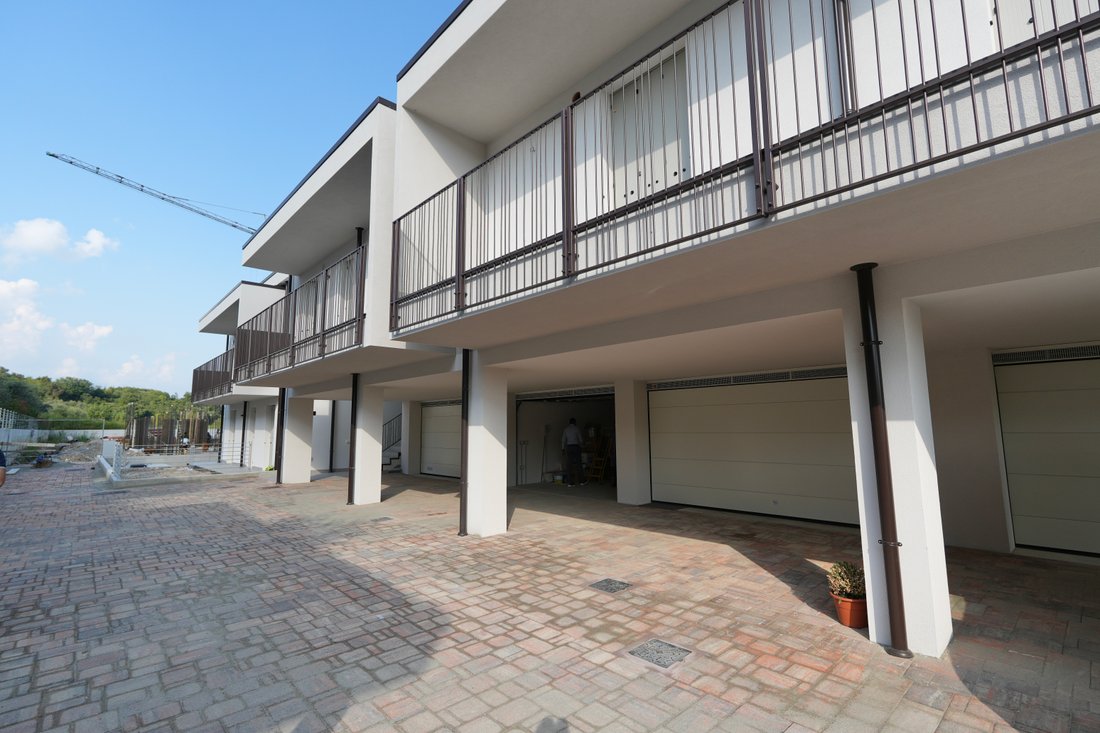 Apartment in Hill Zone, Padenghe sul Garda, Lombardy 2 - 16957435