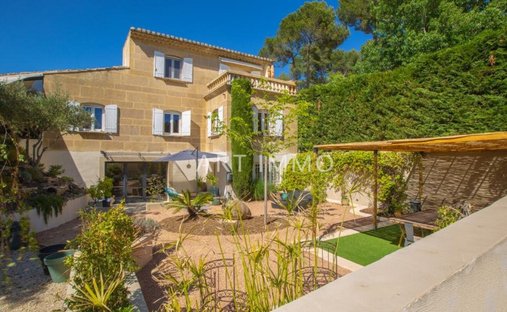 House in Cavaillon, Provence-Alpes-Côte d'Azur, France 1