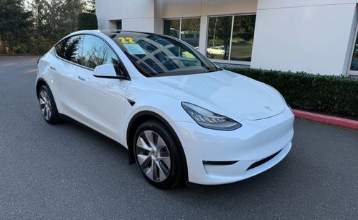2022 Tesla Model Y Long Range Sport Utility 4D in Bellevue, WA, United States 1