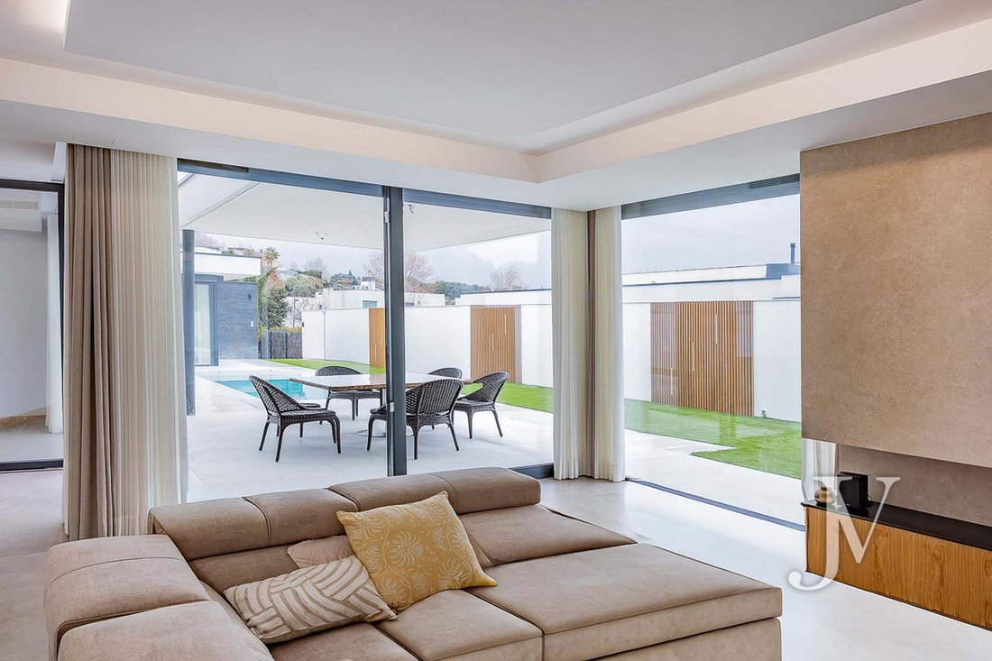 Villa in Boadilla del Monte, Comunidad de Madrid, Spain 3 - 16945877