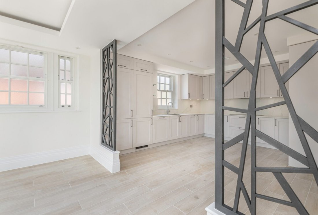 Apartment in Radlett, Hertsmere, England 4 - 16776857