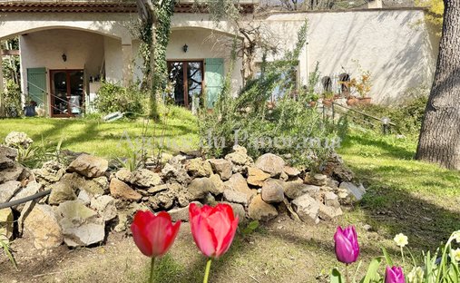 Villa in Spéracèdes, Provence-Alpes-Côte d'Azur, France 1