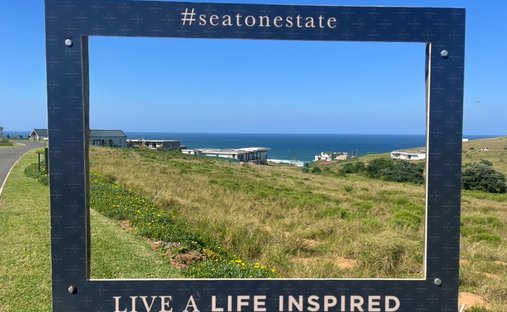 Land in Dolphin Coast, KwaZulu-Natal, South Africa 1