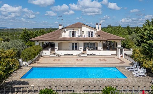 Villa in Canino, Lazio, Italy 1