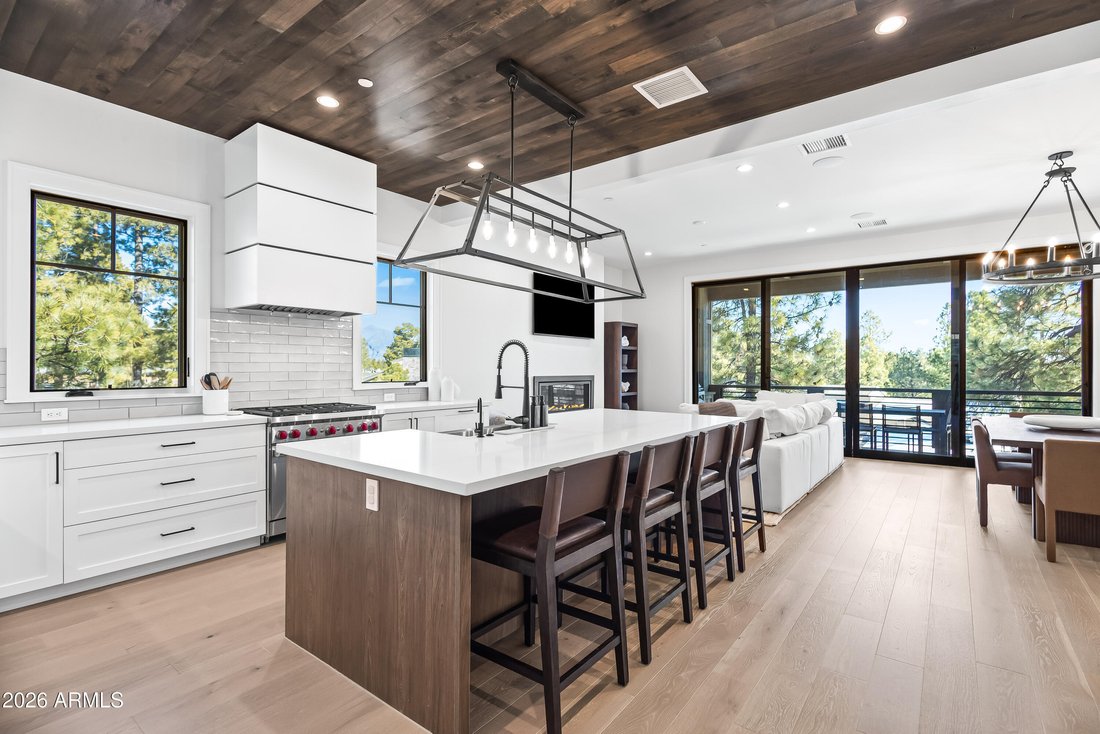 Villa in Flagstaff, Arizona, United States 1 - 16951031