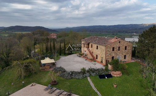 Villa in Città della Pieve, Umbria, Italy 1